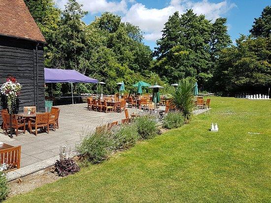 ホテル Bartons Mill Pub And Dining ベージングストーク エクステリア 写真